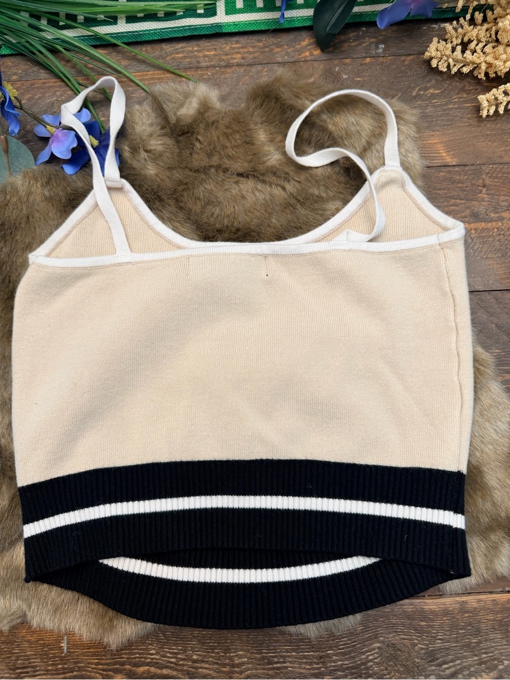 House of Harlow 1960 Knit Crop Top Cami Beige Size Small EUC - Picture 4 of 6